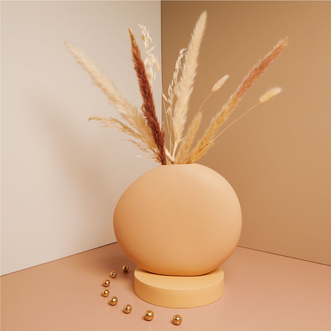 Claraluna - Vaso beige con fiori 25016