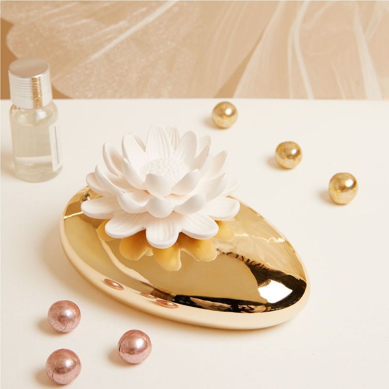 Claraluna - Diffusore fiore di loto oro 25209