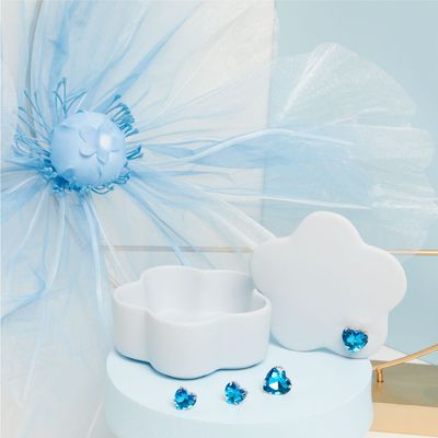 Claraluna - Scatolina forma fiore azzurra con cuore 25352