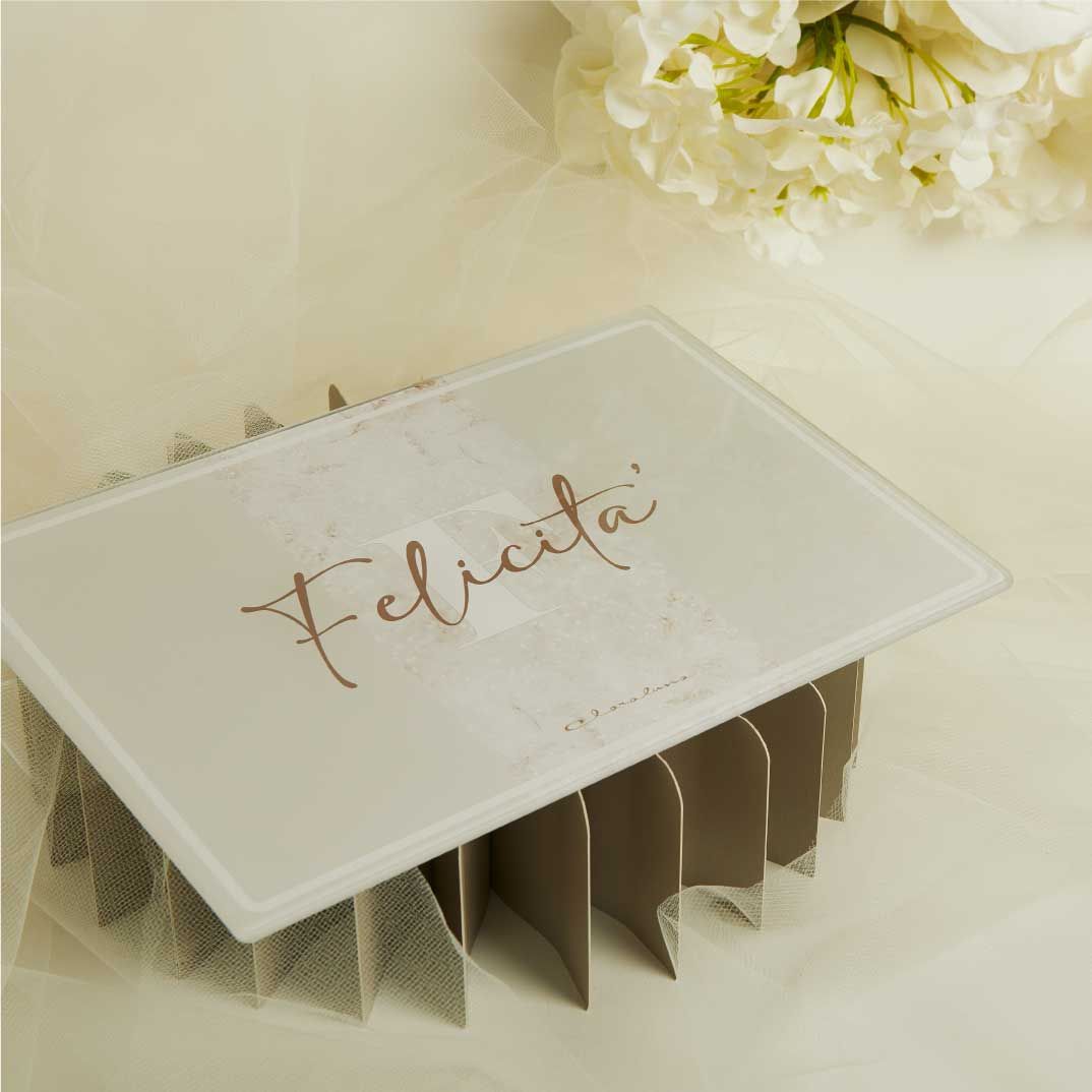 Tagliere in vetro con decoro felicità