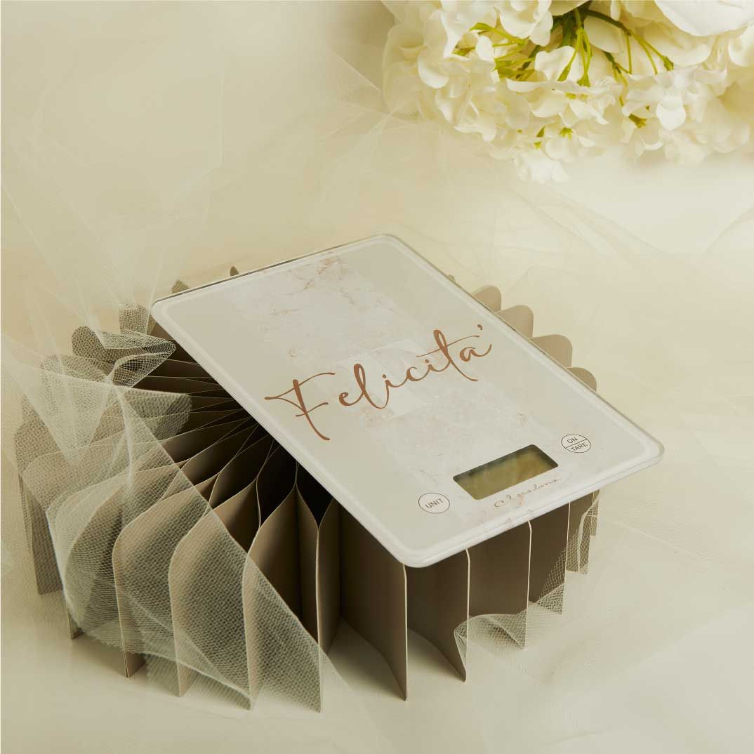 Bilancia con decoro felicità