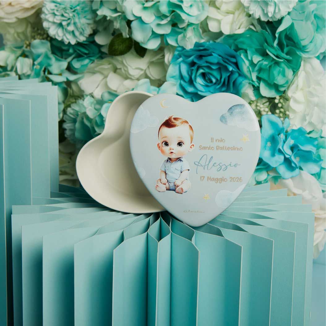 Scatola a forma di cuore battesimo maschio
