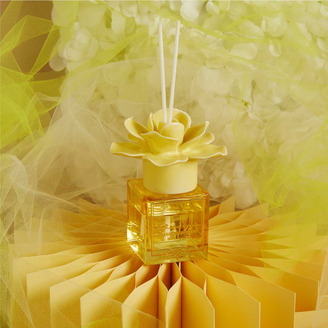 Diffusore con fiore e 100ml di essenza floreale