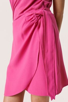 Soaked - Shirley Wrap Skirt (Fuchsia Fedora)
