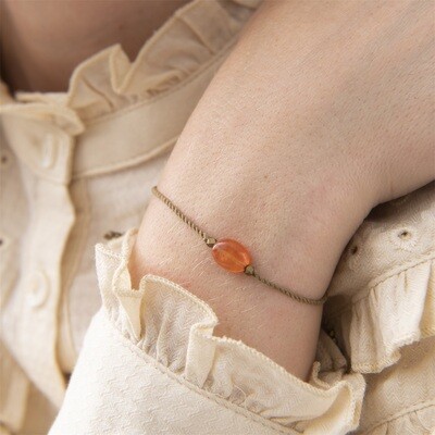 A Beautiful Story - Gemstone Card Bracelet (Carnelian)