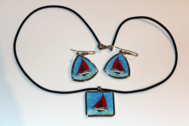 Nancy Blackett "Blue Sky" Pendant & Earring Gift Set