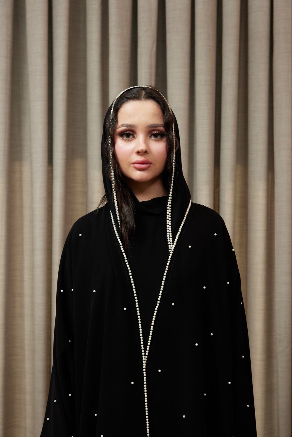 Pearls Abaya