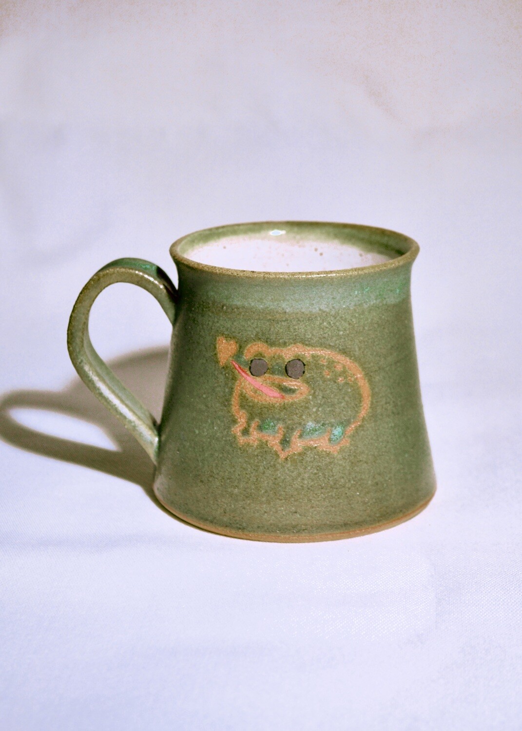 froggy licking heart mug