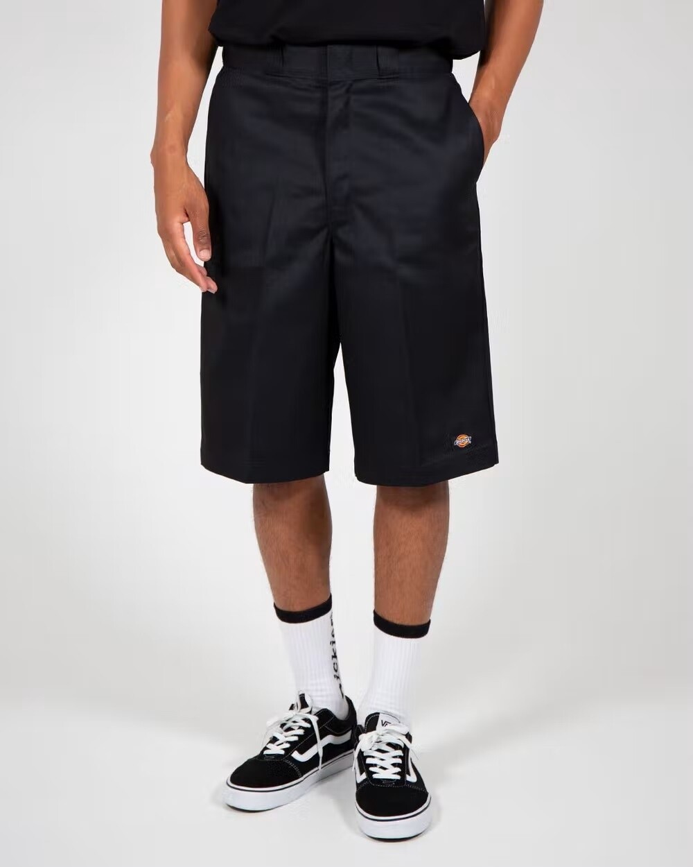 DICKIES - 13" LOOSE SHORTS, BLACK