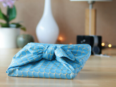 Set Fächer blau mit Goldakzenten