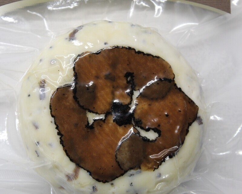 Robiola d&#39;alba al tartufo