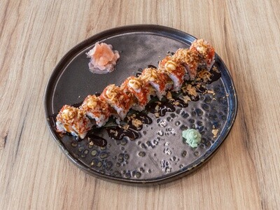 URAMAKI SALMON CRUNCH
