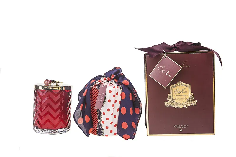 Herringbone Candle With Scarf Rose Oud - Red & Red Rose lid