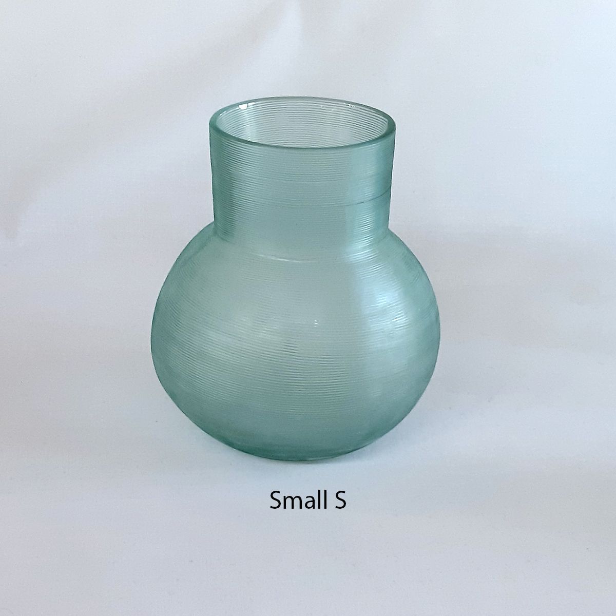 Vase Yeola bleu clair S