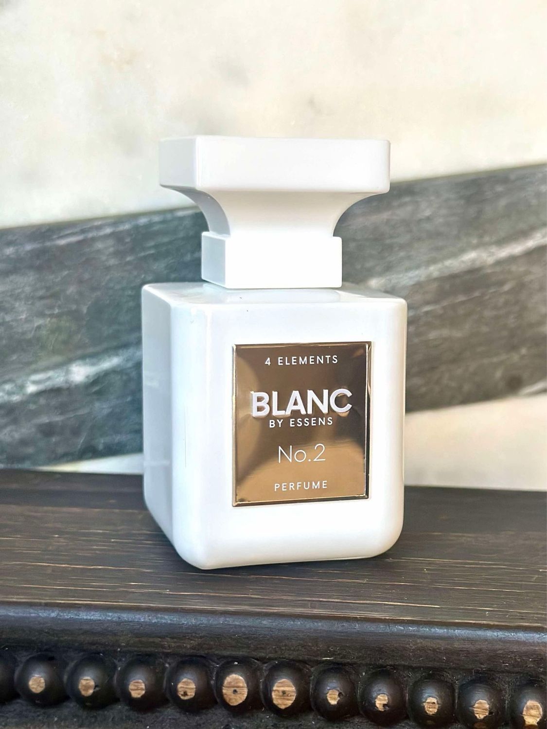 Essens Blanc/Niche