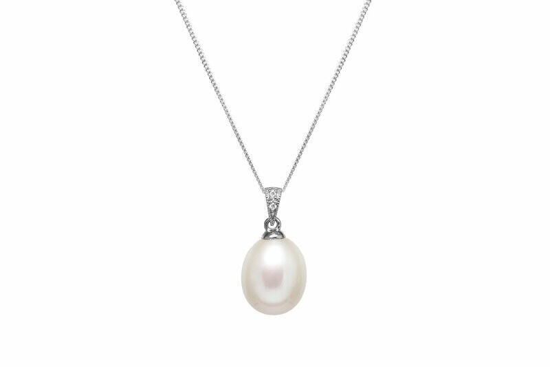 Pearl and Diamond Pendant 18 Carat White Gold