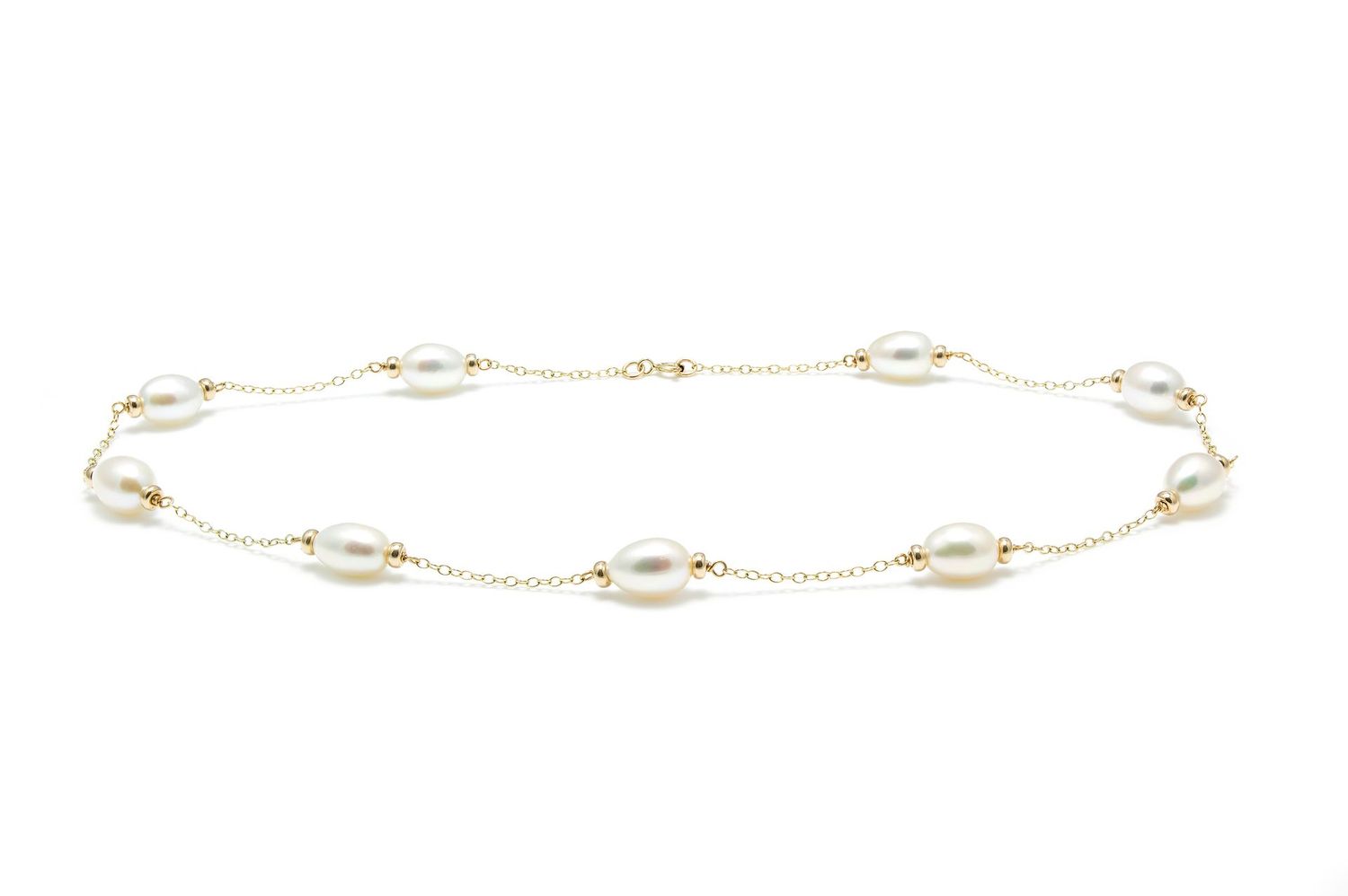 A 9 Carat Gold Cultured River Pearl Necklace