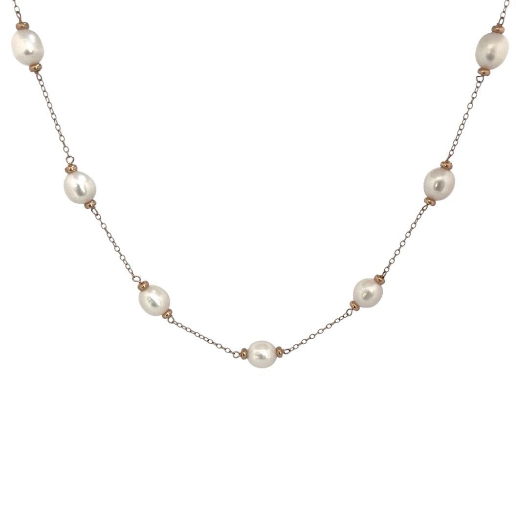 A 9 Carat Gold Cultured River Pearl Necklace