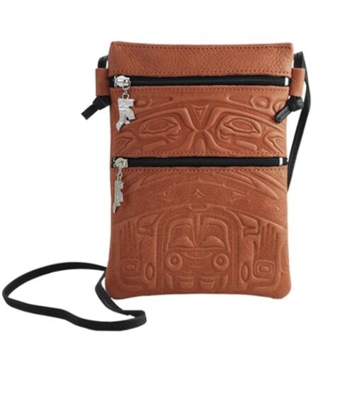 PASSPORT POUCH BLACK BEAR BOX DEERSKIN, Colour: WALNUT