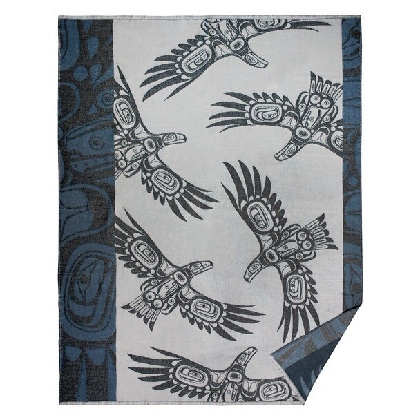 BLANKET SOARING EAGLE DESIGN