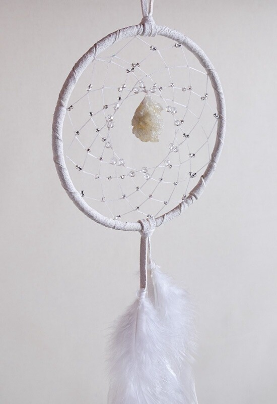 DREAMCATCHER 4&quot; WHITE VISION SEEKER