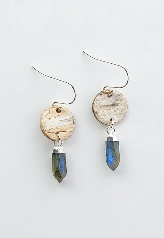 EARRING BIRCH BARK SILVER LABRADORITE POINTS