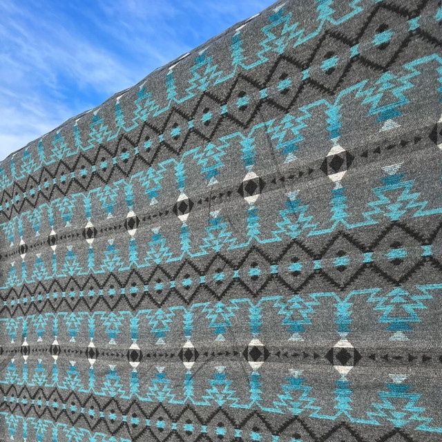 THROW TURQUOISE HORIZON BUFFALO CROSS