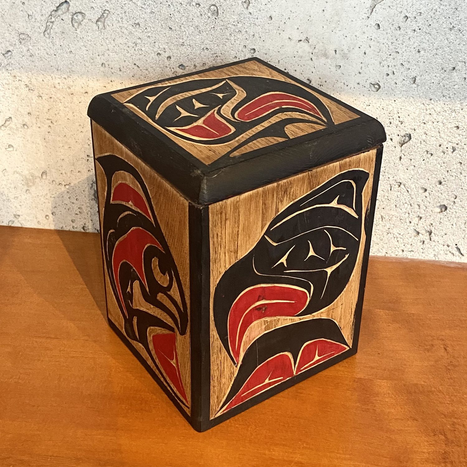 BOX WITH SALMON AND THUNDERBIRD