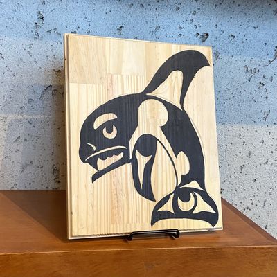 PLAQUE WHALE