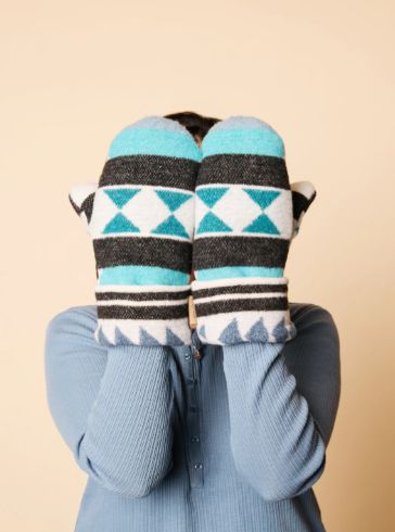 MINI TIPI TUNDRA SHERPA MITTENS