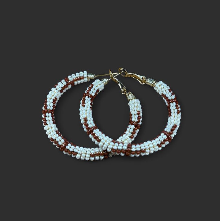 1.5" CHARLOTTE CUT, CEDAR BASKET DESIGN BEADED HOOP