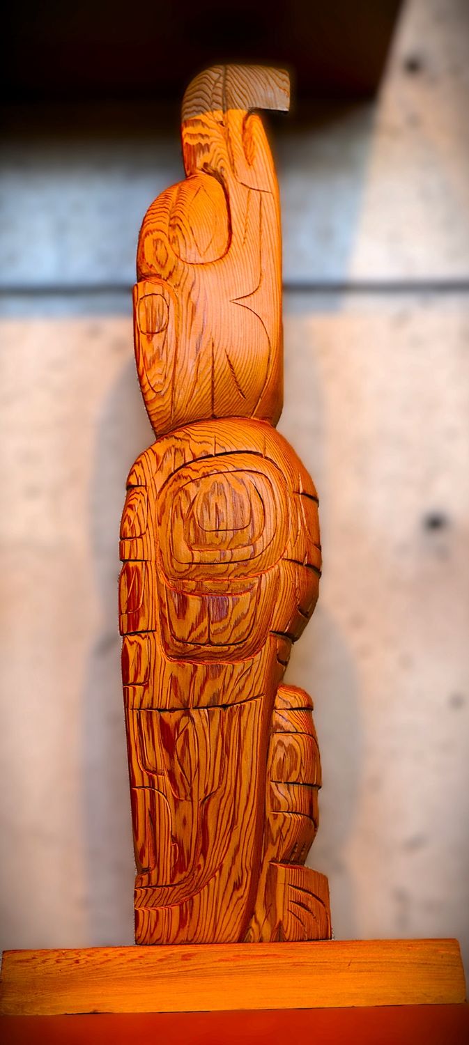 EAGLE - RED CEDAR POLE