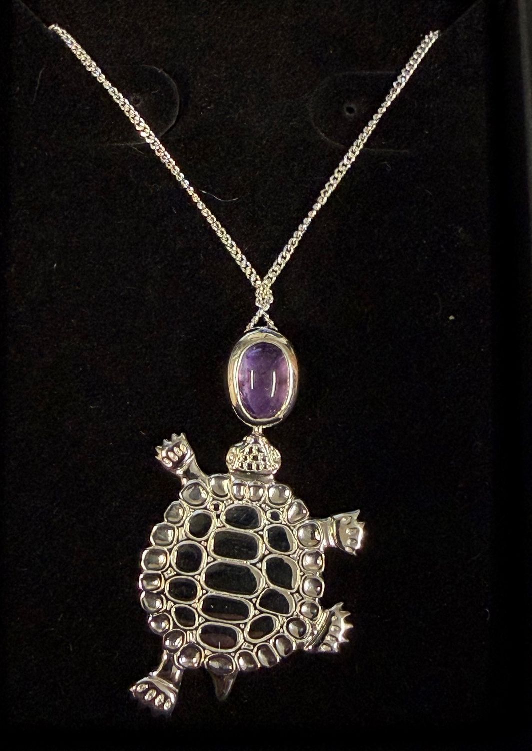 TURTLE GUIDE - PENDANT