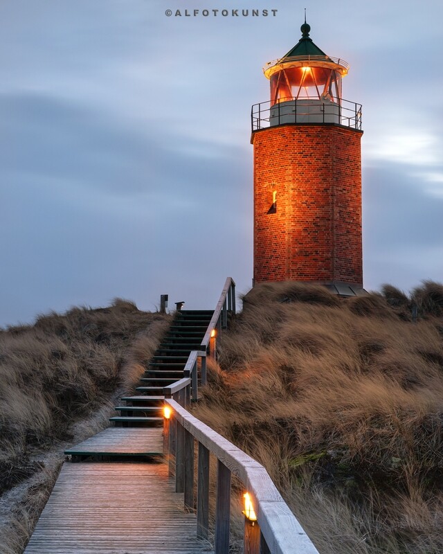 Wandbild Nordsee - Sylt: Abendstimmung am Leuchtturm (Hochformat)