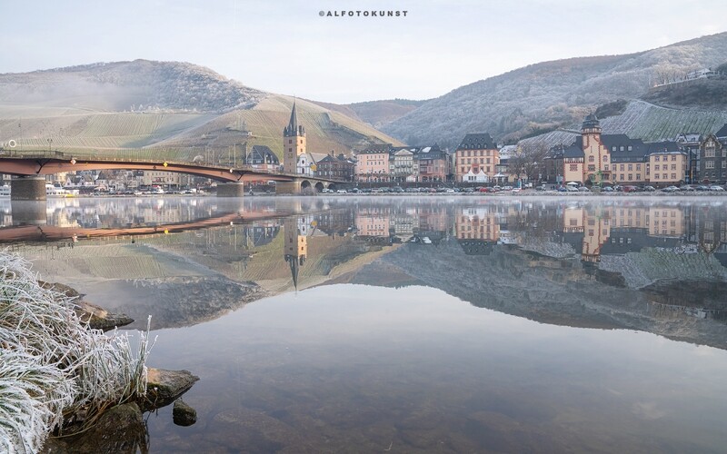 Wandbild Mosel - Bernkastel-Kues: Wintermorgen Wandbild Mosel - Bernkastel-Kues: Wintermorgen