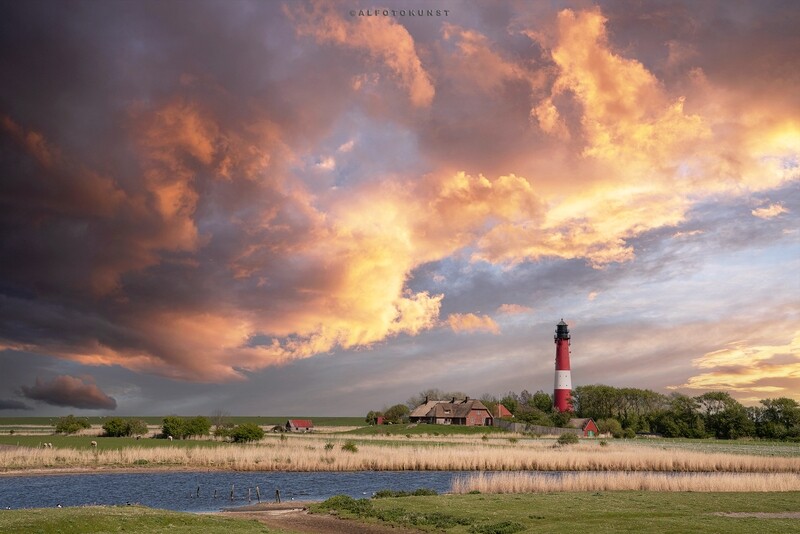 Wandbild Nordfriesland - Pellworm: Leuchtturmdramatik