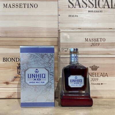 Rum " Unhiq " Xo malt