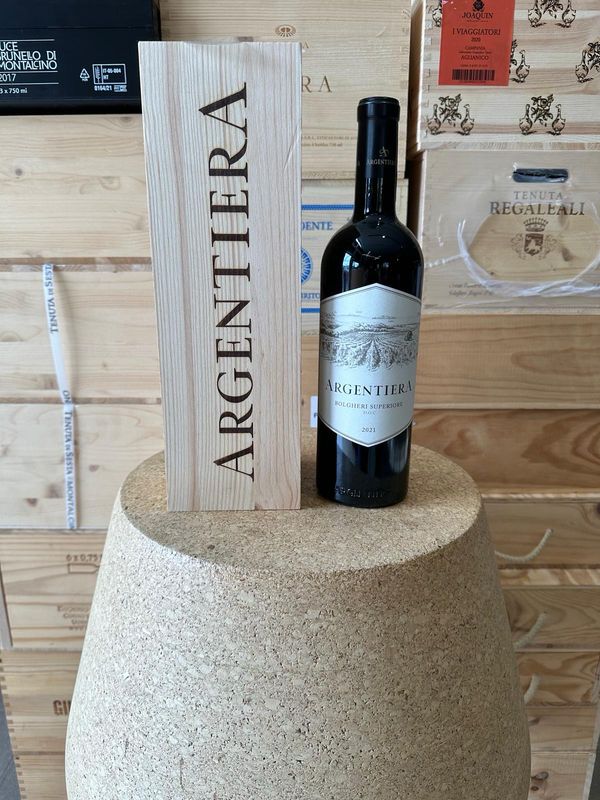 Vino Tenuta Argentiera  Bolgheri Superiore " Argentiera "  2021 in cassetta di legno
