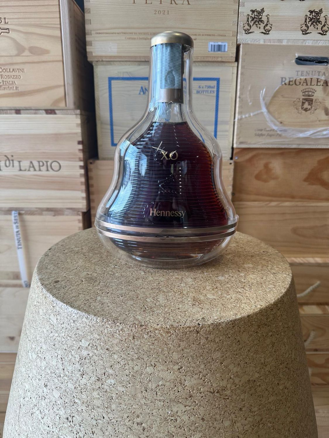 Cognac Hennessy XO  “by Marc Newson”