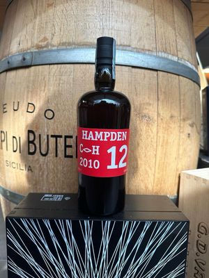 Rum Velier  Rum Velier " Hampden " C<>H 2010  - 12 anni