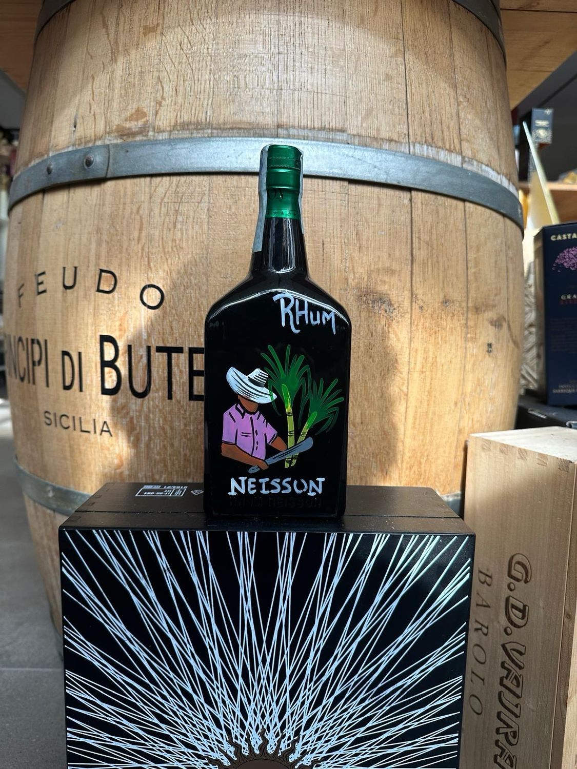 Rum Neisson " Tatanka "  Le Coupeur - Camicia rosa e cappello bianco