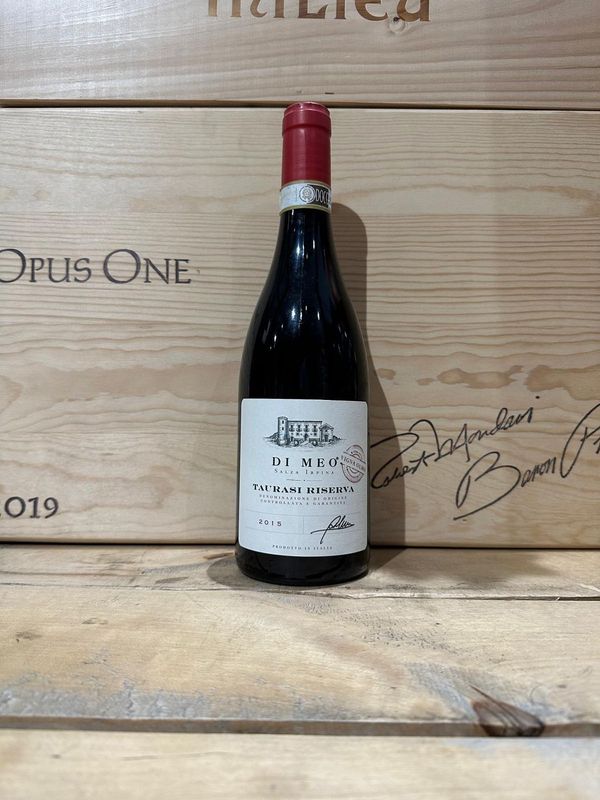 Taurasi  " Vigna Olmo "  Di Meo 2015