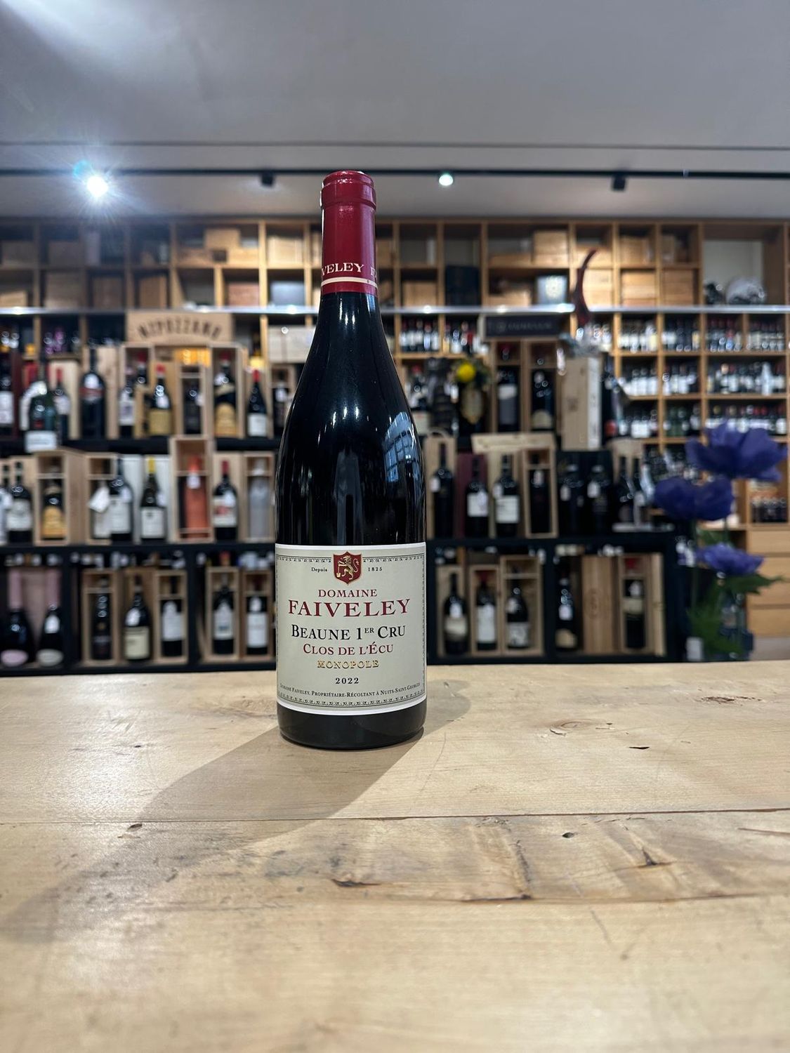 Pinot Noir  Beaune 1Er cru " Clos de L'ecu " Monopole  joseph Faiveley  2022