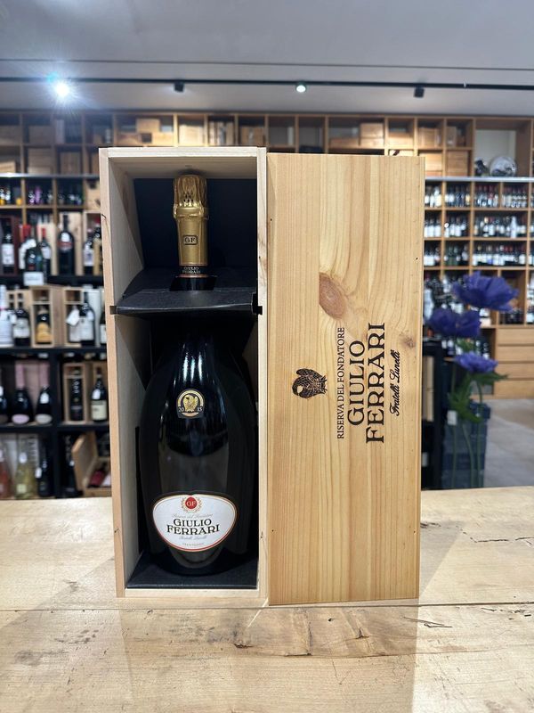 Spumante " Giulio Ferrari " Ferrari  2015 Magnum 1.5 lt