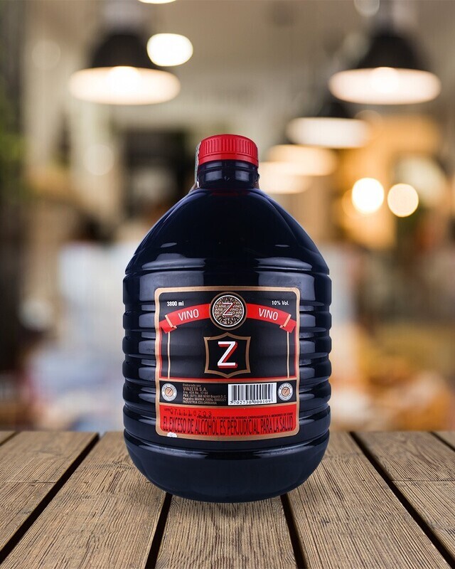 Vino z garrafa