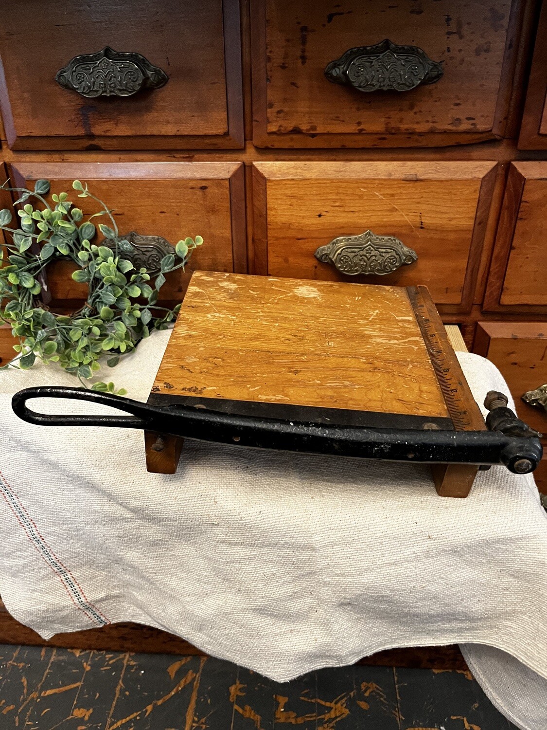 Vintage Paper Cutter Vintage Paper Cutter