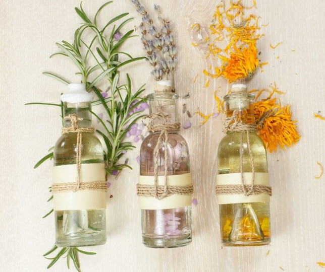 Eaux florales & huiles essentielles