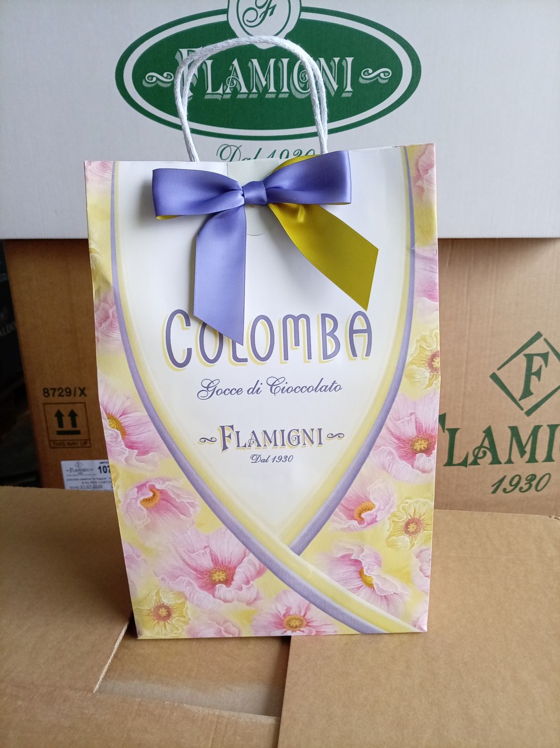 COLOMBA CIOCCOLATO CON SPORTINA REGALO 1KG FLAMIGNI COLOMBA CIOCCOLATO CON SPORTINA REGALO 1KG FLAMIGNI