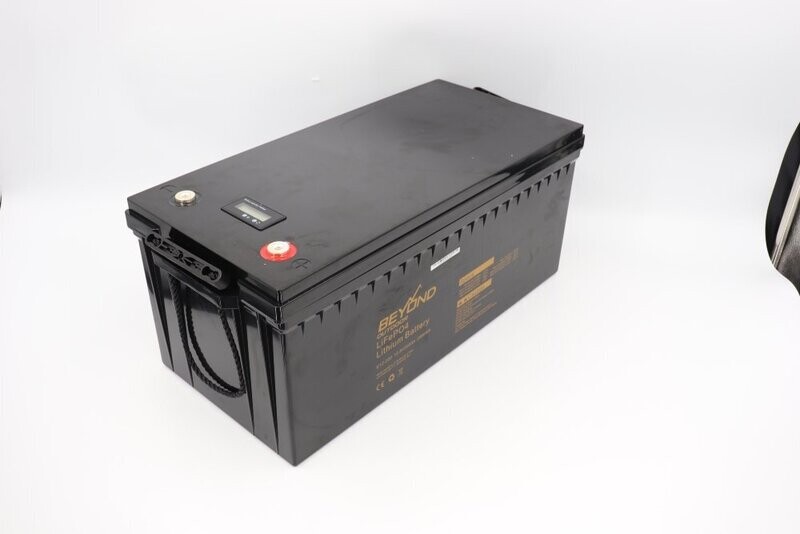E12-200 LCD