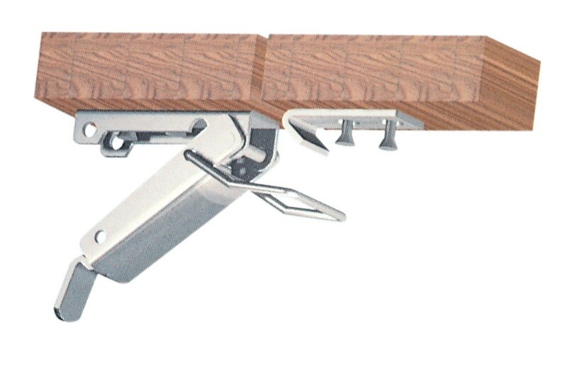 Chiusura a leva per tavoli mm.103 finitura nikelata Pz.4